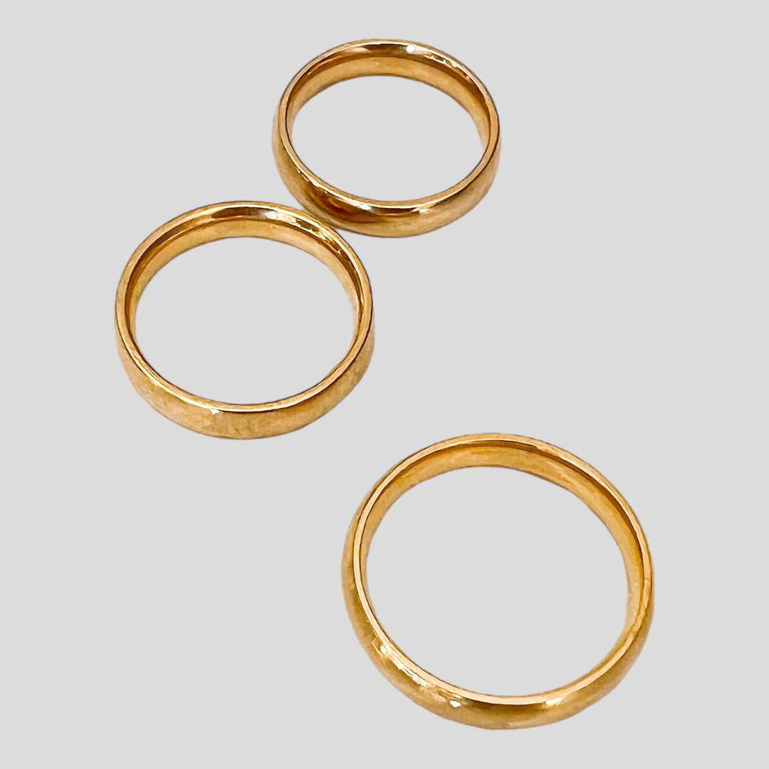 Thin Band Gold Ring